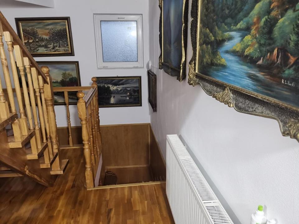 Hotel Stars Livezeni Ivanesti Exteriér fotografie