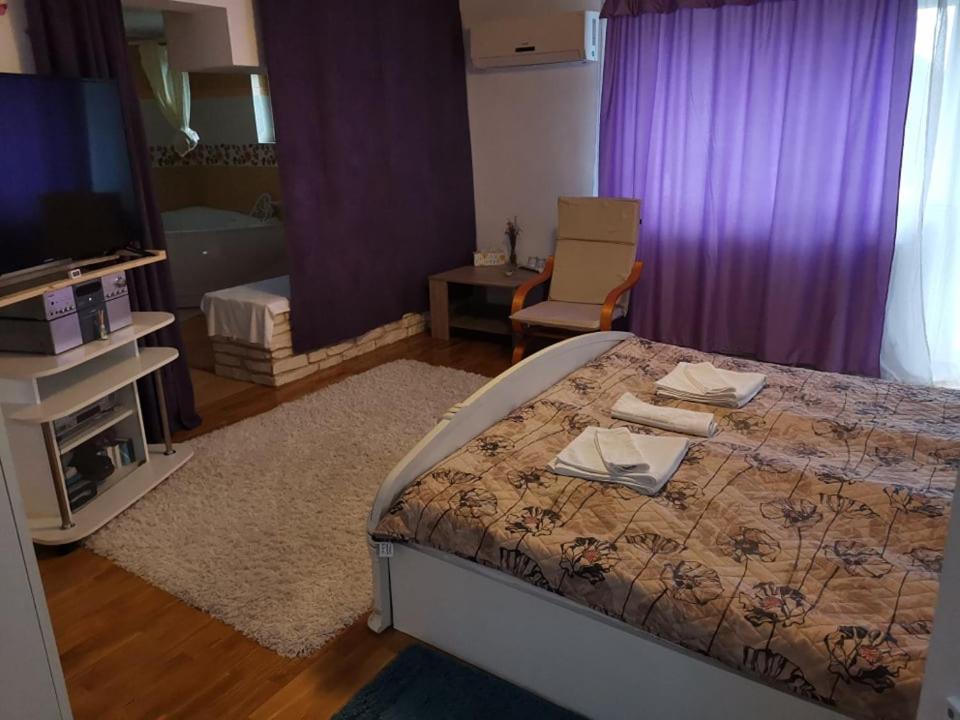 Hotel Stars Livezeni Ivanesti Exteriér fotografie